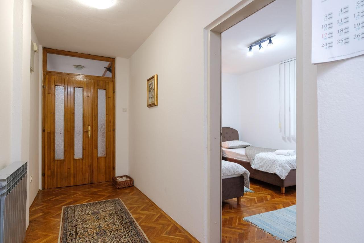 The Cosmic Gate Apartments Visoko Eksteriør billede