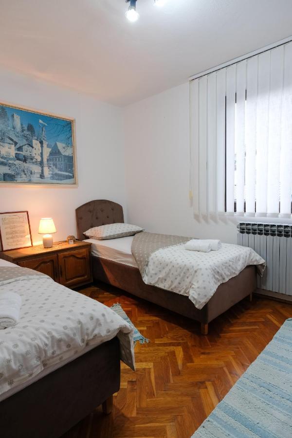 The Cosmic Gate Apartments Visoko Eksteriør billede
